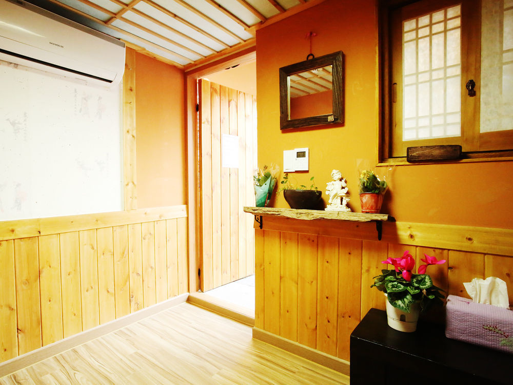 Gangneongjeon Hanok Stay Jeonju Exterior photo